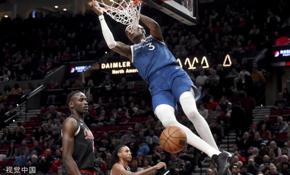 Skip：东契奇的身材变化和巨额新合同肯定会让詹姆斯心里很不是滋味.