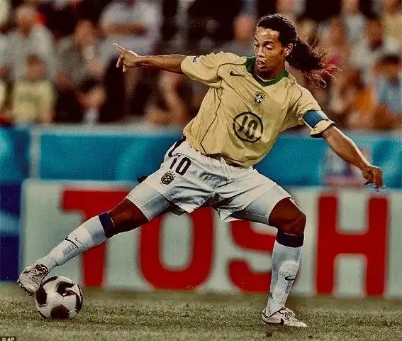 好人好事，山东队临时主帅韩鹏2020年曾在10秒内救起落水男童.